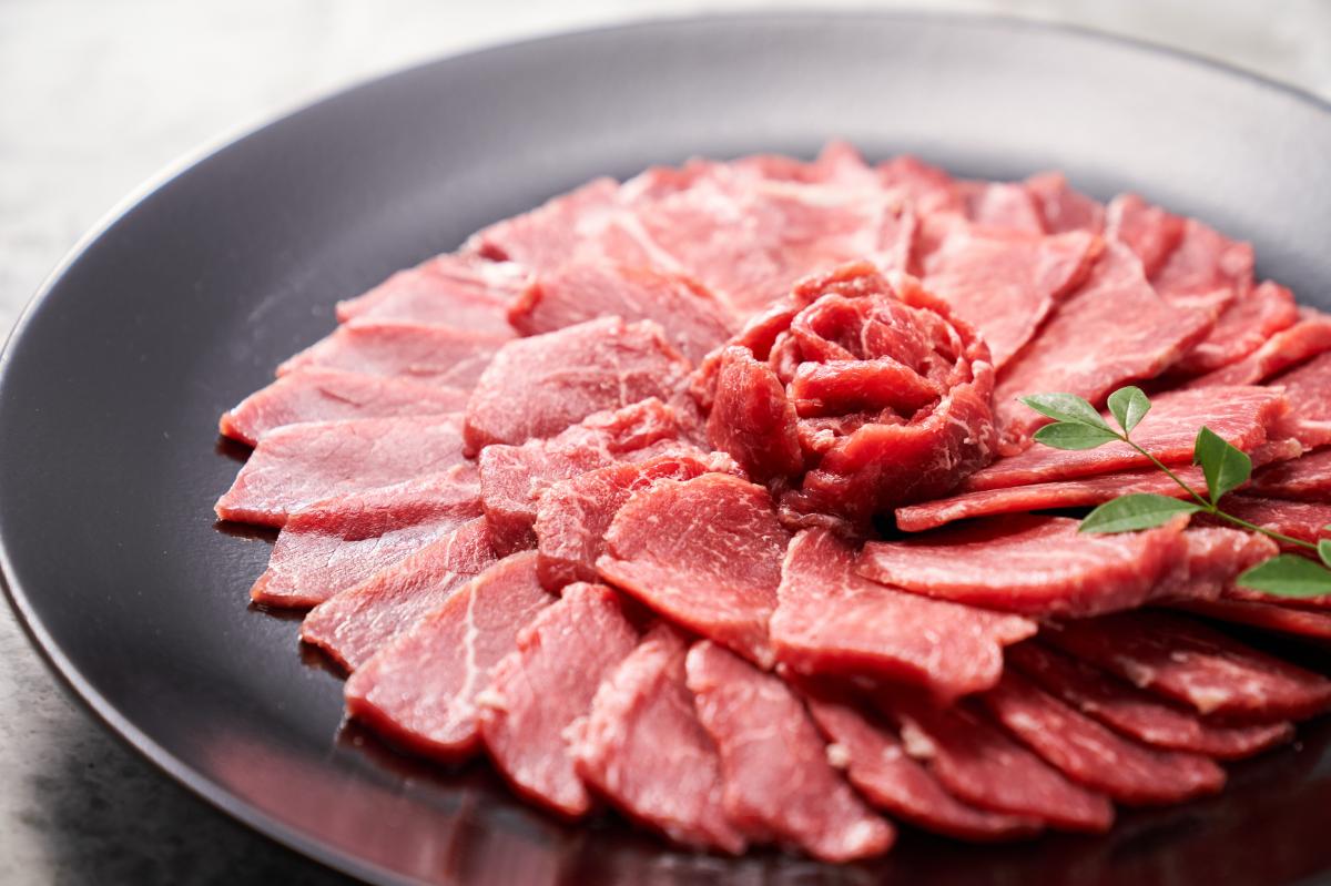 馬刺し赤身1kg(50g×20個)